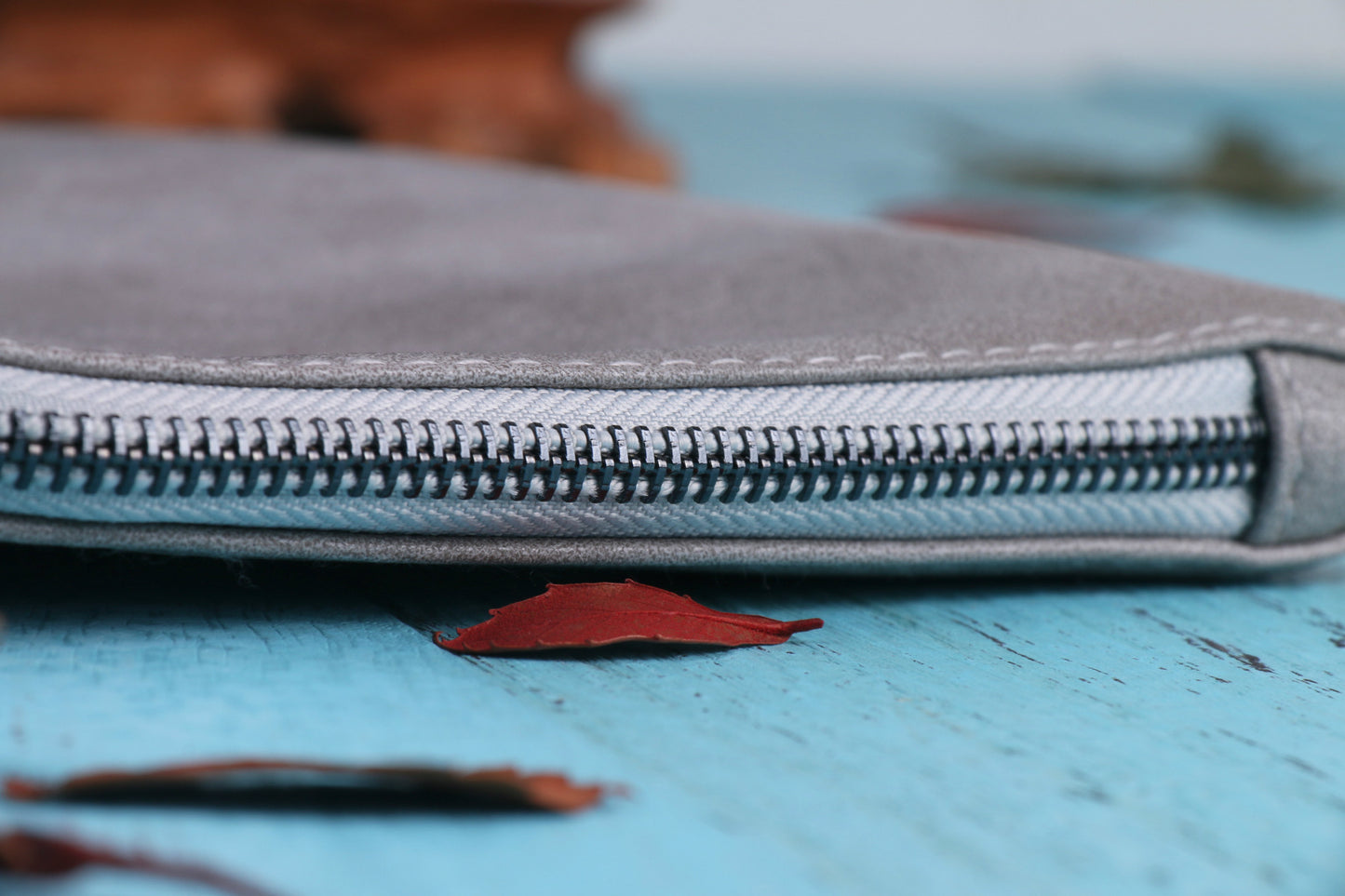 Simple retro handbag
