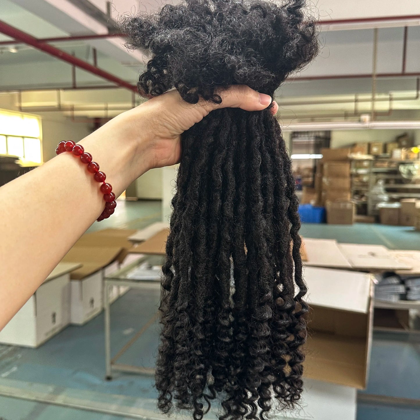 Vendu par Lot de 20 extensions de locks – cheveux naturels afro kinky avec pointes bouclées